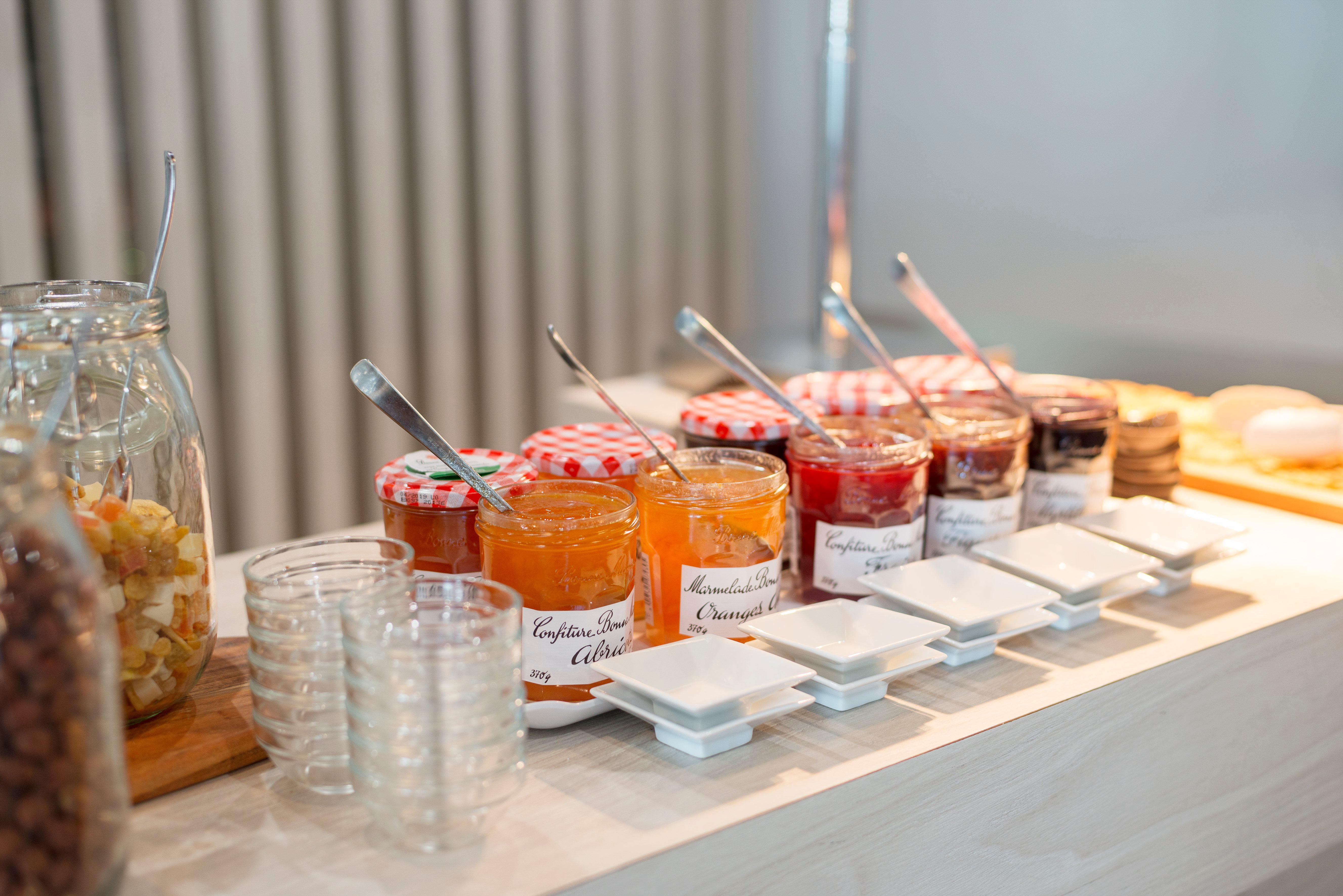 Holiday Inn Express Paris - Velizy By Ihg Екстериор снимка