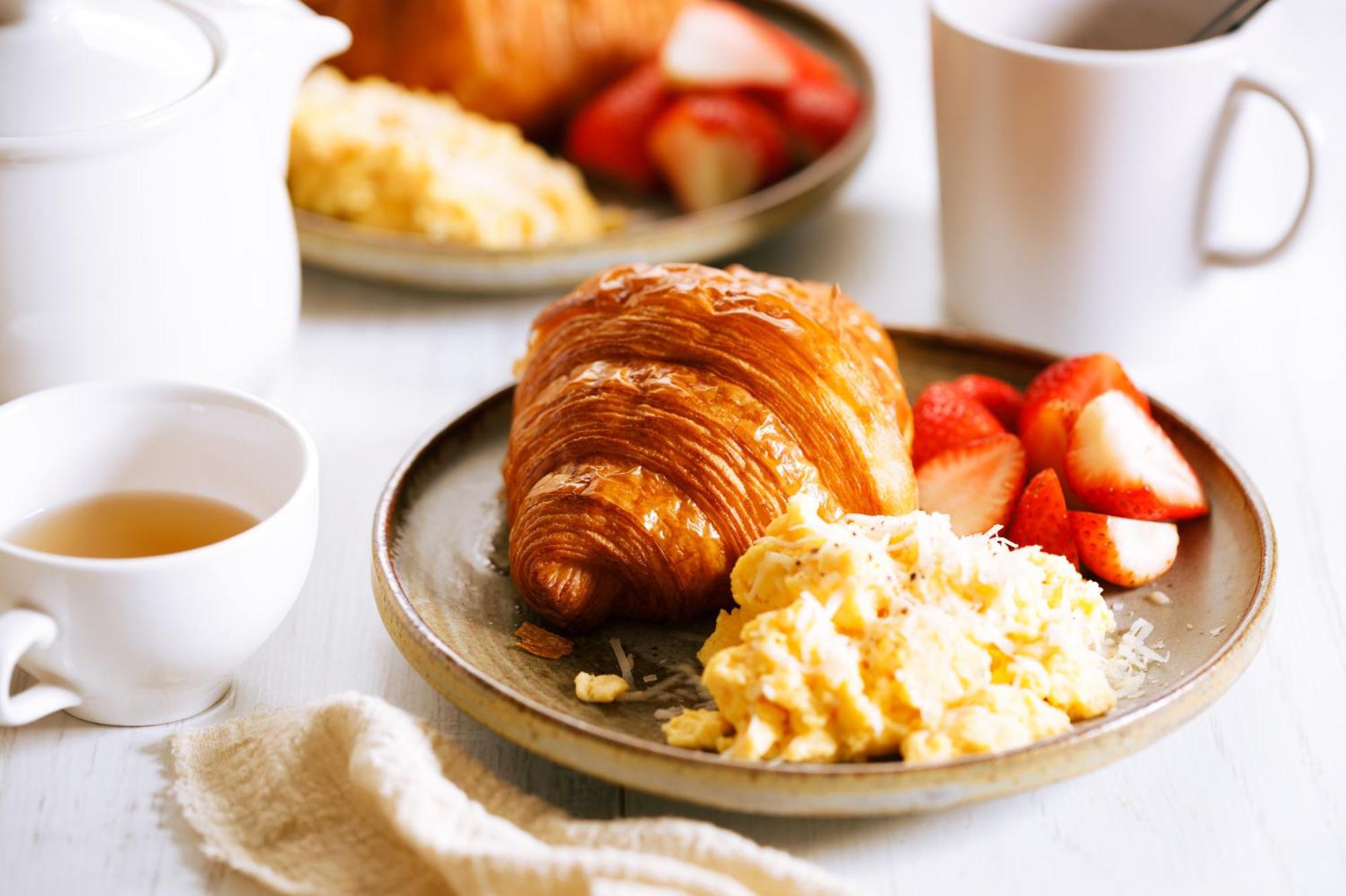 Holiday Inn Express Paris - Velizy By Ihg Екстериор снимка